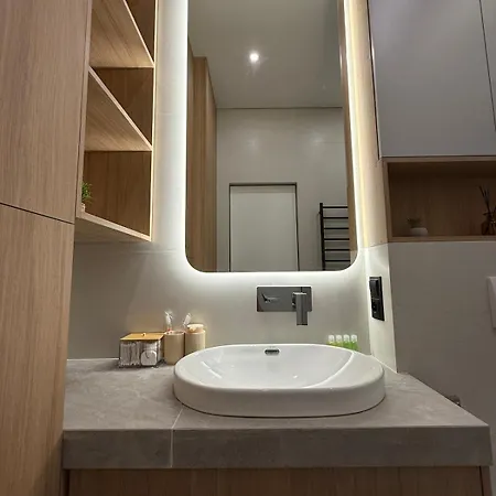 Apartment In Arcadia!