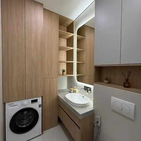 Apartment In Arcadia! *