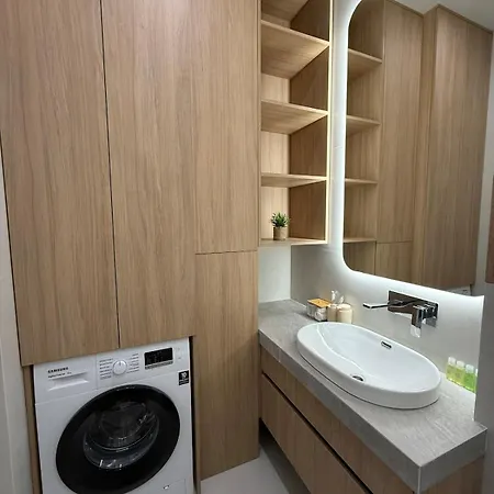 Apartment In Arcadia!