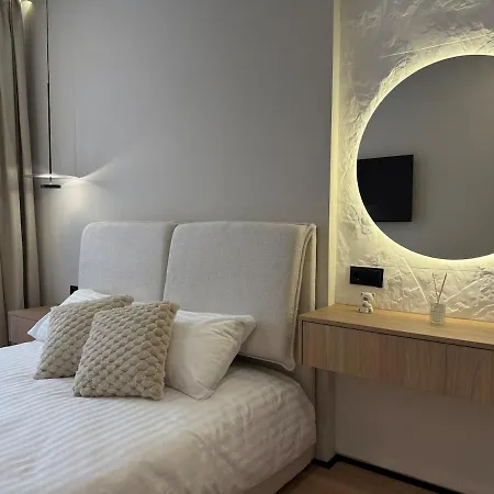 Apartment In Arcadia! *